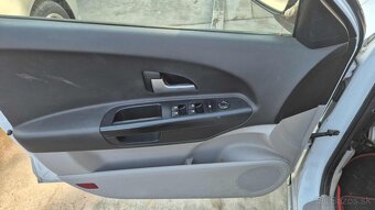 Kia Ceed 1,4i 77kw, kód: G4FA - 16