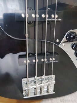 Marcus Miller elektronická bassgitara - 16