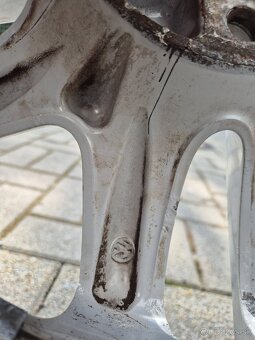 VW Tiguan sada al diskov s letnými pneu - 16