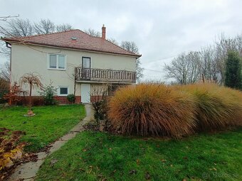 EXKLUZÍVNA PONUKA : Priestranný rodinný dom s garážou , obkl - 16