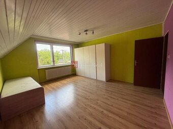 Dvojgeneračný 7i.rodinný dom v Záriečí vhodný na bývanie aj  - 16