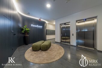 Luxusný kompletne zariadený 2i byt v centre Bratislavy - 16