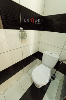 NA PREDAJ RODINNÝ DOM V OBCI TRÁVNIK - 16