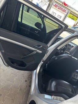 Škoda octavia II combi 2.0tdi - 16