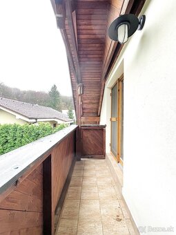 PREDAJ priestranný 4-izbový rodinný dom Sokolovce - 16