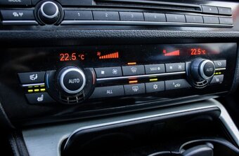 BMW 535d, 220kW (2012) - 16