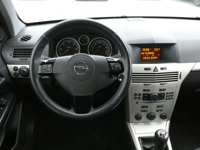 Opel Astra 1.7 CDTI combi - 16