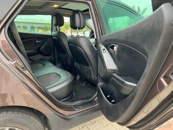 Hyundai IX35 1.7 CRDi 85kw ČR NAVI TOP VÝBAVA - 16