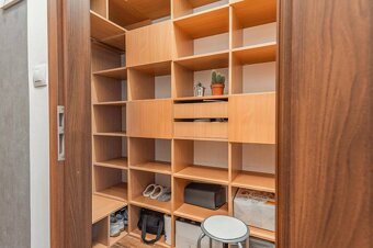 Exkluzívny 2-izb byt na prenájom – Ružinov, (Jégého Alej) s  - 16