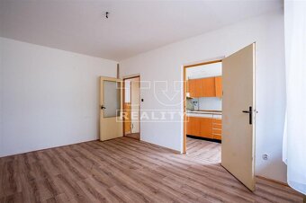 2-izbový byt blízko centra Senice – ideálna investícia... - 16
