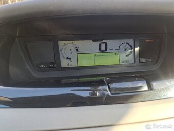 Citroen C4 Grand Picasso 2.0 hdi - 16