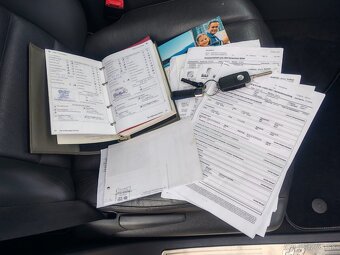 Volkswagen Touareg R line 3.0 TDI V6 4motion 176kw CASA - 16