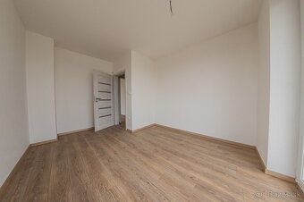 Predaj 4-izb. bytu – Šamorín, 123 m² + záhradka, 2x park. - 16