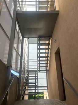 Prenájom 3izb bytu s veľkou terasou pri Gymnáziu - 16