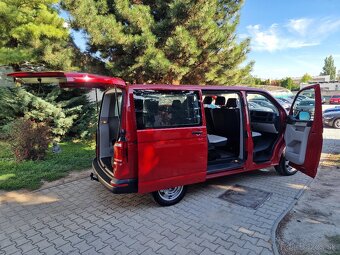 Volkswagen Caravelle 2.0 TDi 150k 4x4 DSG7 9-miest. (s DPH) - 16