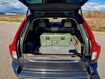 Volvo XC90 2.4 D5 MOMENTUM - 16