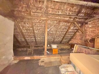 Predaj pôvodného RD v pokojnej časti Budatínska Lehota - 16