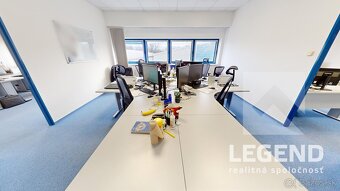Kancelárske priestory Nové Mesto nad Váhom, 451 m2, parking - 16