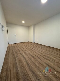 SPEKTRUM REALITY- Na PREDAJ 3 -izbový byt, 57 m2, Handlová,  - 16