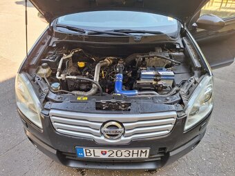 Nissan Qashqai +2 - 16