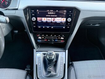 Volkswagen Passat 1.5 TSI ACT Business - 16