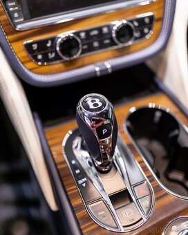 Bentley Bentayga 4.0 V8 4WD - 16
