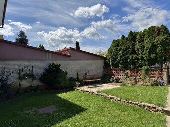 Na predaj komfortný 6-izbový rodinný dom s garážou - 16