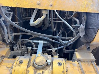 KOMATSU WB975 4X4 - 16