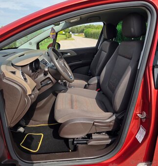 Opel Meriva 1.4 16V 74KW/101 koní R.V.06/2011 - 16