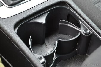 Volkswagen passat (B7, 2013) sedan COMFORTLINE, 1.6 TDI 77kw - 16