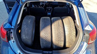 Mazda 2 1.5 Skyactiv G90 Takumi - 16