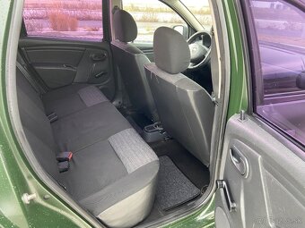 DACIA DUSTER 1.6i 16V - 16