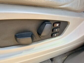 BMW X5 xDrive30d - 16