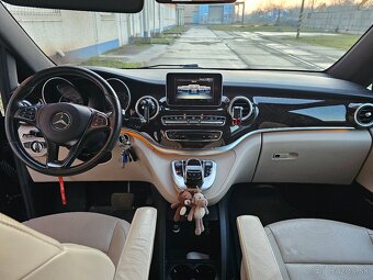 Predam Mercedes V trieda - 16