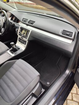 Volkswagen Passat CC - 16