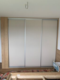 Šatníkové skrine - 16