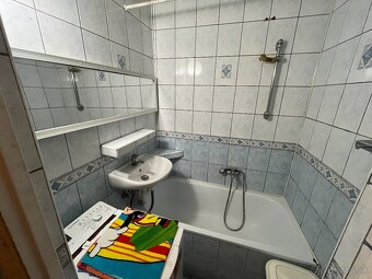 ☀ Svetlý a zariadený byt s kuchyňou po rekonštrukcii - 16