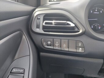 Hyundai i30 1.0 T-GDi Family DCT - 16