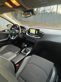 KIA XCeed 1.6 CRDI 100kw/136PS Virtual Cockpit,Navi,LED - 16