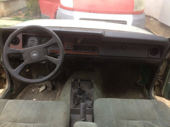 Ford Taunus Cortina - 16