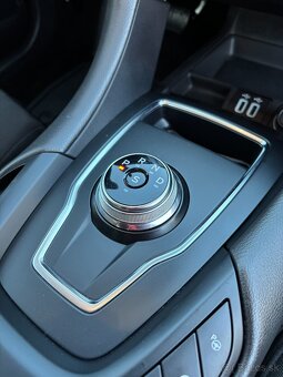 Ford Mondeo 2.0 EcoBlue 140kW 4x4 Titanium automat - 16