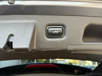 Hyundai Santa Fe 2.2 CRDi Premium 4x4 A/T,147KW,A8..Kup.v SR - 16