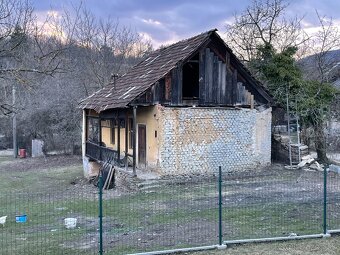 Predam pozemok a dom 1200m2 - 16