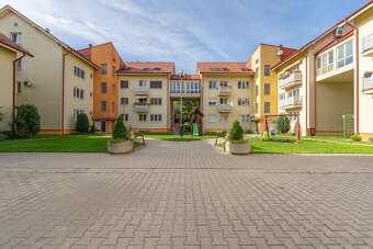 PRIESTRANNÝ ZARIADENÝ 2i BYT S VEĽKOU LOGGIOU 15M2 - PIVNICA - 16