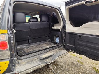 Mitsubishi Pajero 3.2. - 16