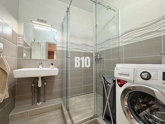 Štýlový 2 izbový byt s loggiou, kompletná rekonštrukcia - 16
