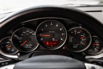 Porsche Carrera 911 Coupe Automat - 16