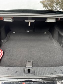 Mercedes Benz E350 - 16