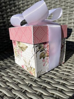 Exploding box - 16