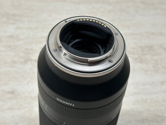 Tamron 70-300mm f/4.5-6.3 Di III RXD baj. Sony FE (A047) - 16